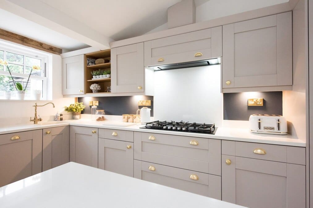 professional cabinet refinishing vs diy kits